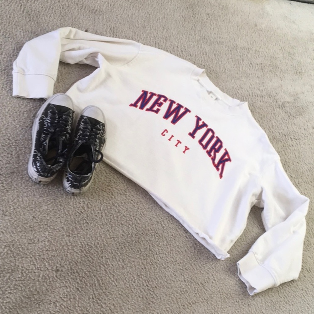 H&M/CREAM”NEW YORK CITY”LIFTED LETTERING CROP SWEATSHIRT